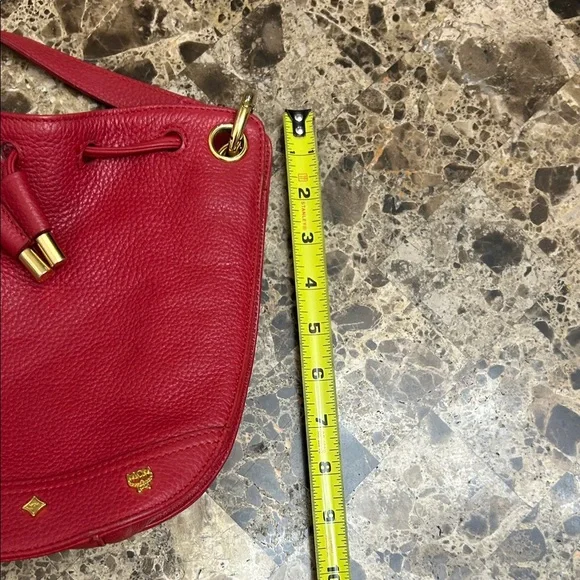 MCM Stylish Red Leather Bucket Bag with COA - Picture 11 of 13